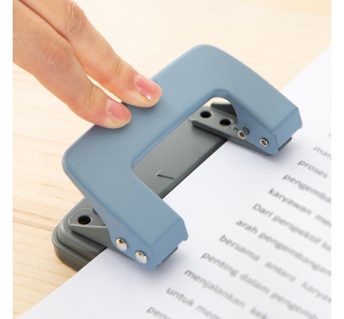 Дырокол до 12 л., с линейкой, Deli 0101