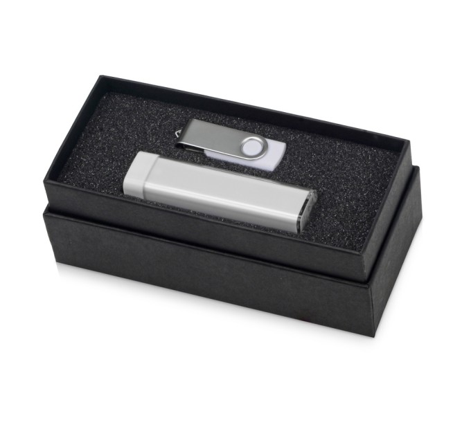 Подарочный набор Flashbank с флешкой и зарядным устройством